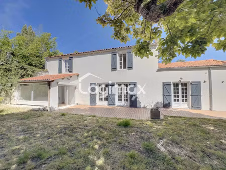 vente maison 4 pièces 130 m² la rochelle (17000)