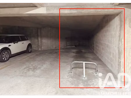 vente parking undefined m²