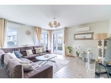 grand appartement familial de 95 m2 avec suite et balcon t