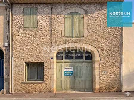 remise viticole avec appartement 140 m2  grenier amenagable 100 m2 et jardin 125 m2