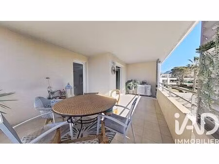 appartement à roquebrune-sur-argens (83520)