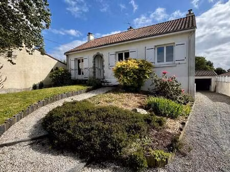 vente maison piscine à sainte-pazanne (44680) : à vendre piscine / 167m² sainte-pazanne
