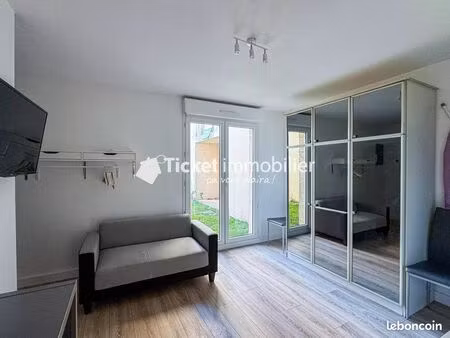 studio 1 pièce 20 m²
