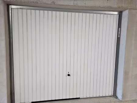 lot garage 15m2 + cave indépendante secteur afa