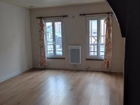 studio 28m2