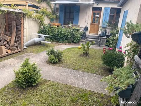 maison 6 pièces de 150m2