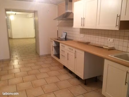 maison de village 4 chambres sans jardin ni balcon