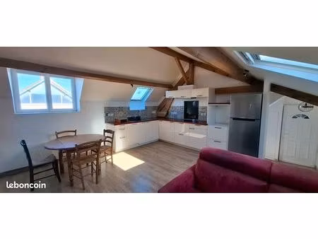 appartement 3 pièces 53 récemment refait à neuf