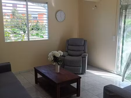 loue meublé appartement f3  baillif   770 charges non comprises