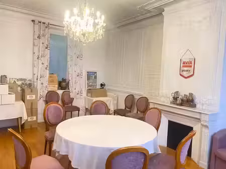 hotel/bar/restaurant 30 pièces 230 000 €