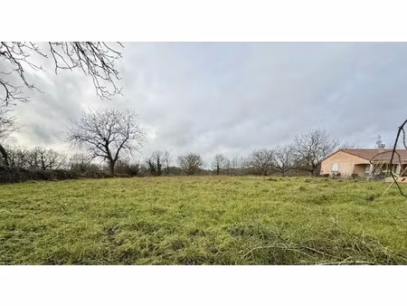 vente terrain 2191 m² à issepts (46320)  29 000 €