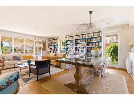 vente appartement 3 pièces de 95m² - 13540 aix-en-provence
