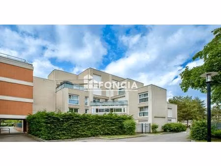 appartement 4 pièces à réinventer  plus de 82m2 avec grand balcon