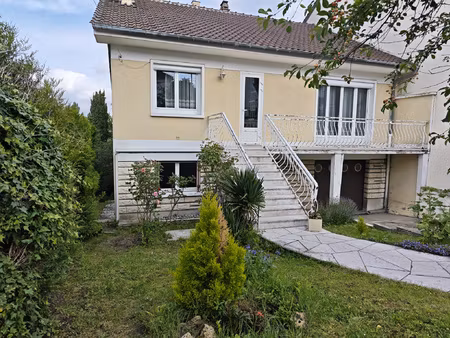 rosny sous bois. pavillon 6 pièces sur 400 m2 de terrain