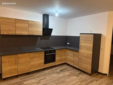 appartement type f4 centre ville renove