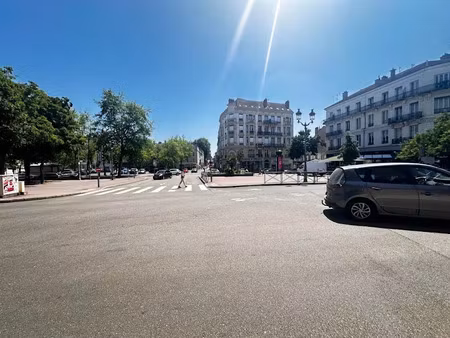 vente locaux professionnels à chalon-sur-saone (71100)  180 000 €