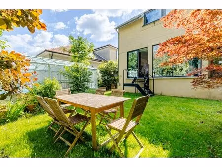 maison de 6 pièces de 139.4 m² à marly-le-roi