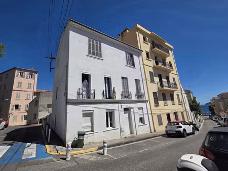 vente immeuble 10 pièces 163 m² à toulon (83000)  590 000 €