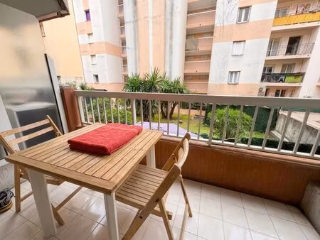 studio - nice californie - terrasse et coin nuit