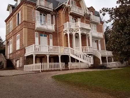 location meublée appartement 2 pièces 24 m² à villers-sur-mer (14640)  650 €