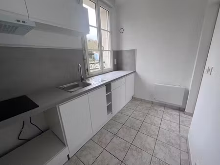 location appartement 2 pièces 47.83 m² à janville (60150)  650 €