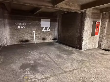 place de parking paris 11e / secteur voltaire