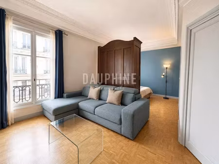 location meublée appartement 1 pièce 35 m² à paris 1er (75001)  2 090 €