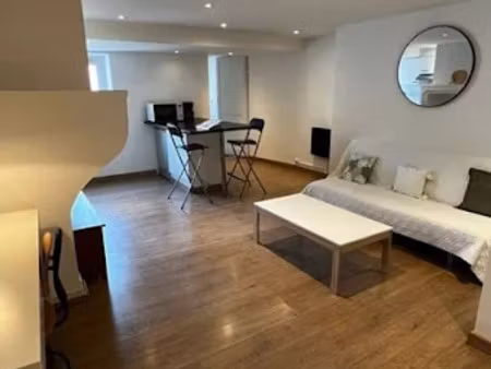 location meublée appartement 2 pièces 41.7 m² à lyon 1er (69001)  811 €