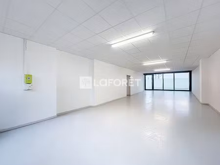 location locaux professionnels 84 m² à angers (49000)  1 200 €