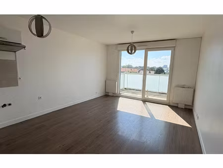 location appartement  m² t-3 à noisy-le-sec  1 279 €