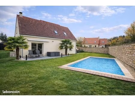 maison familiale avec piscine – gemeaux – 180 m² – 1 650 charges comprises