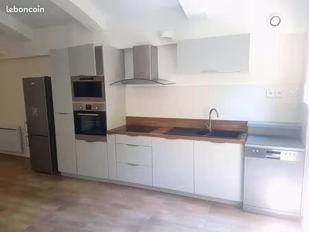 grand t2 très calme 60 m2