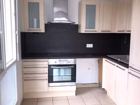 appartement 61 m2 3 pièces 2 parkings