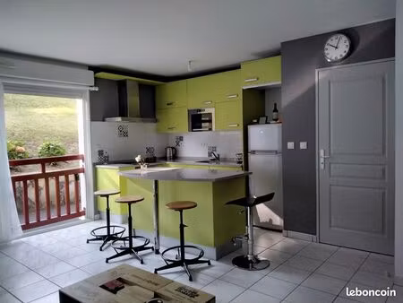 bel appartement t2 41 m² meublé pour étudiant avec parking privé et local à vélo