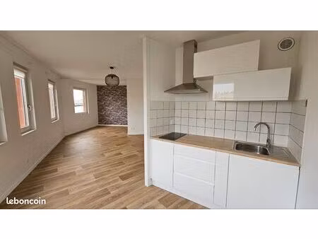 superbe studio rénové dans tout calme (chauffage inclus)