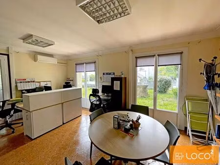 vente bureaux 231 m²