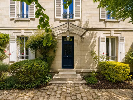 maison bourgeoise en plein coeur de chantilly