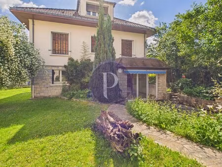 maison bi-familiale avec jardin 6 chambres