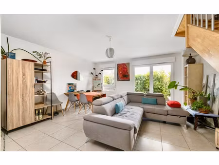 maison saint-geniès-bellevue 70 m² t-3 à vendre  249 500 €