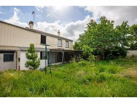 maison de 6 pièces de 145 m² à la bruffière centre-ville