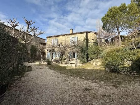 propriété exceptionnelle du xviiie siècle à oppède
