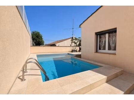 maison de 5 pièces de 107 34 m² à saint-savournin