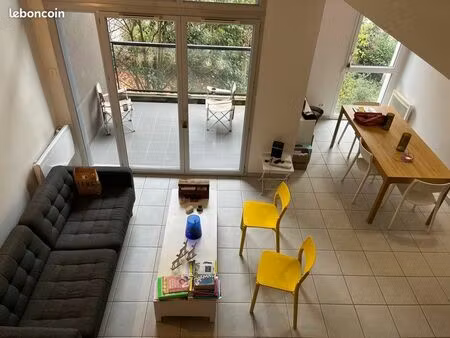superbe duplex meublé tassin mairie avec garage double
