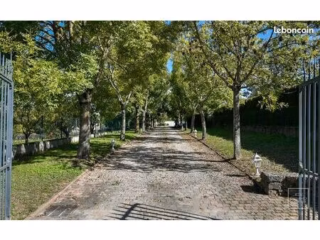 ferme 8 pièces 273 m²