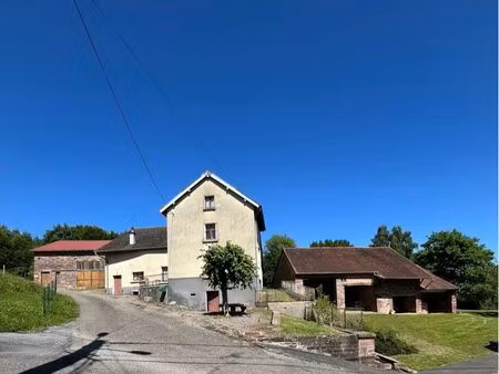 maison en pierre 6 pièces – 130 m² avec dépendances et terrain arboré