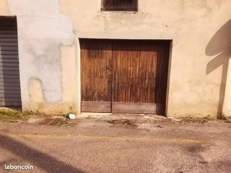location garage 35m²