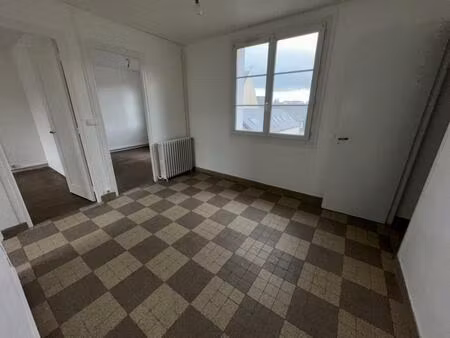 location appartement 3 pièces 58m² flers 61100