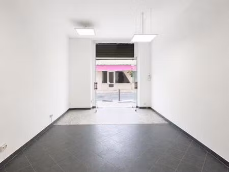 local commercial 43 m² vallauris