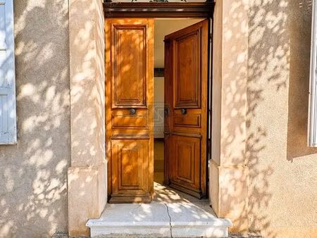 propriété 10 pièces 203 m²