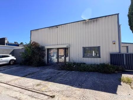 local 140 m² carqueiranne